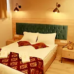 The Laıla Hotel